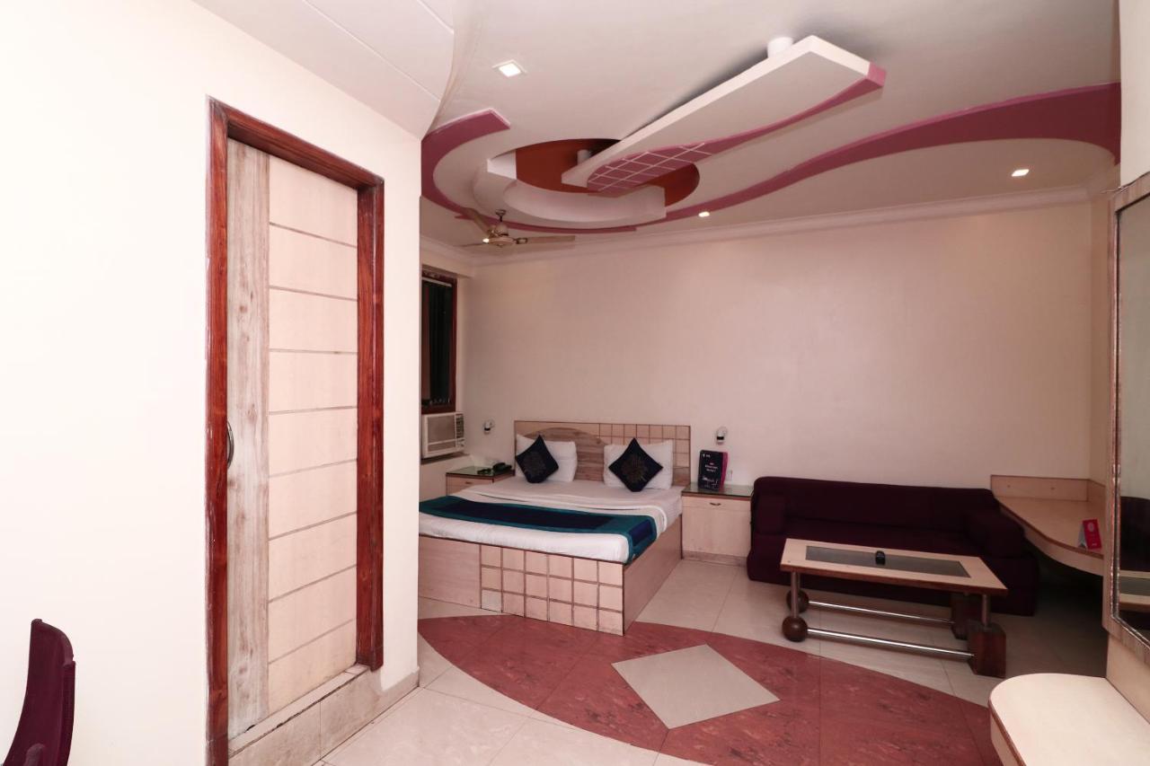 Hotel Deep Kānpur Exterior photo