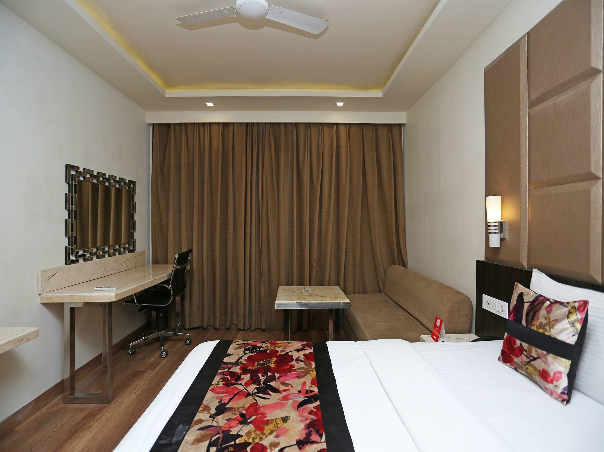 Hotel Deep Kānpur Exterior photo