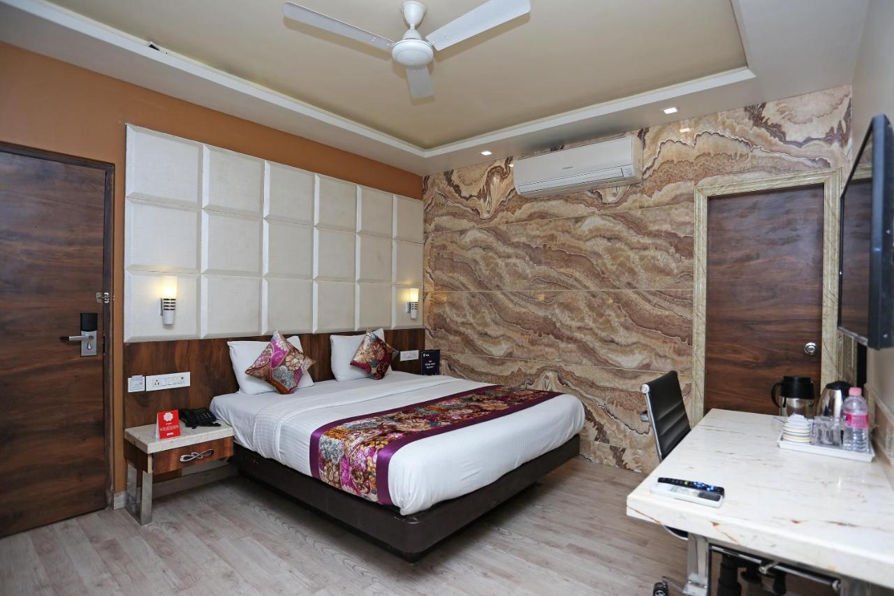 Hotel Deep Kānpur Exterior photo